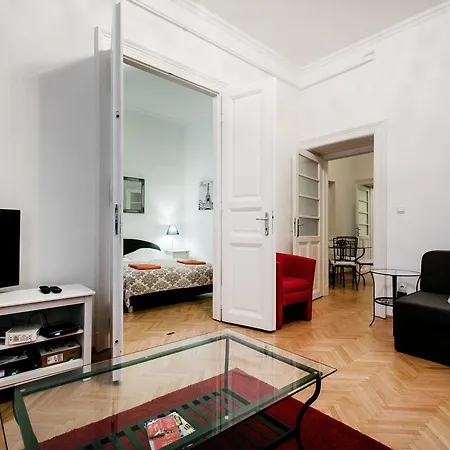 Nd 18 Budapešť